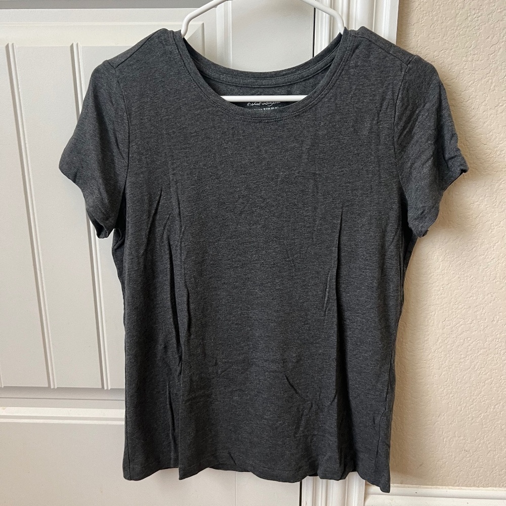 NWOT Banana Republic Timeless Tee